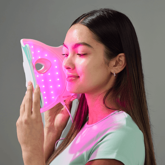 How Does LED Light Therapy Treat Acne?