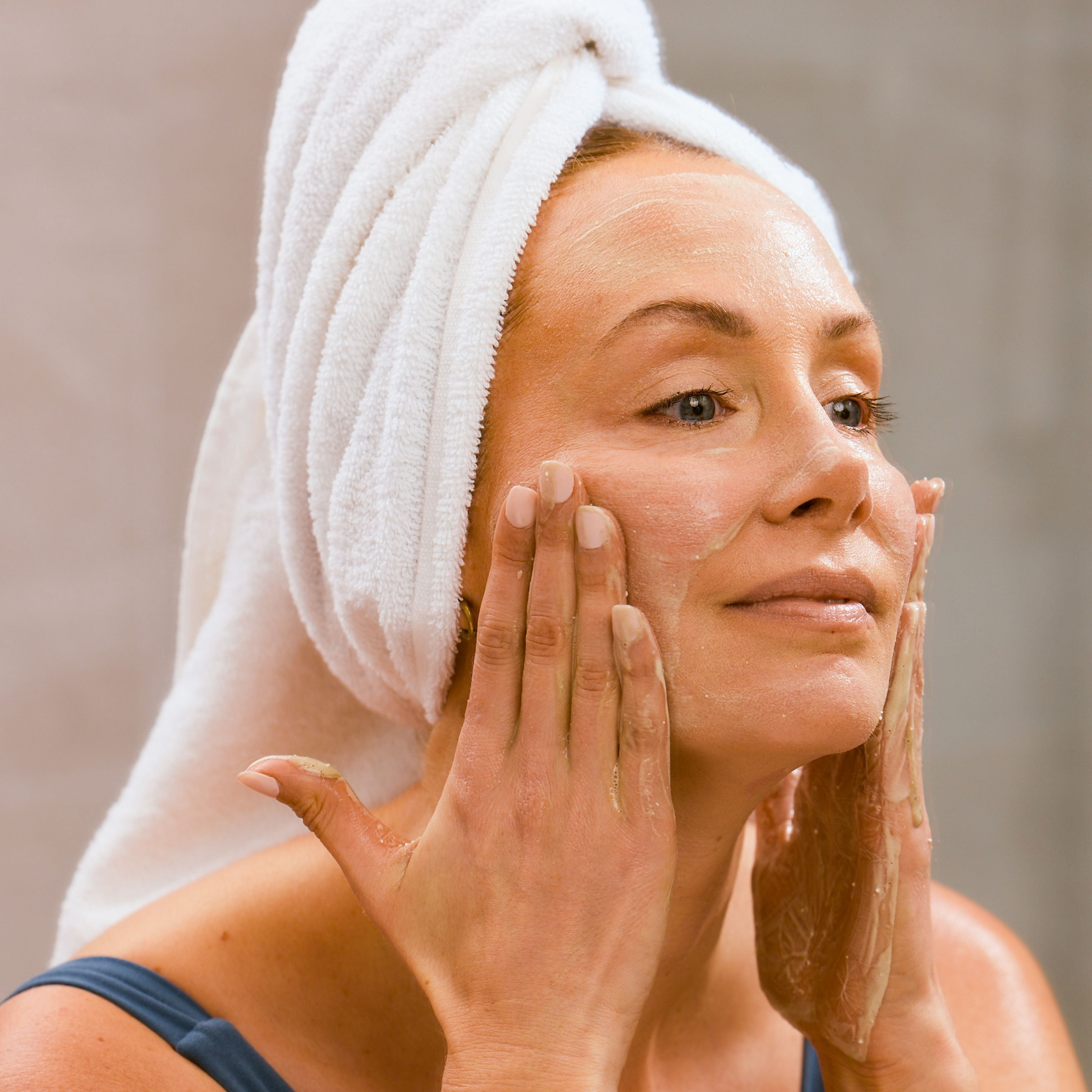 Enzyme_Powder_Cleanser_6.jpg?