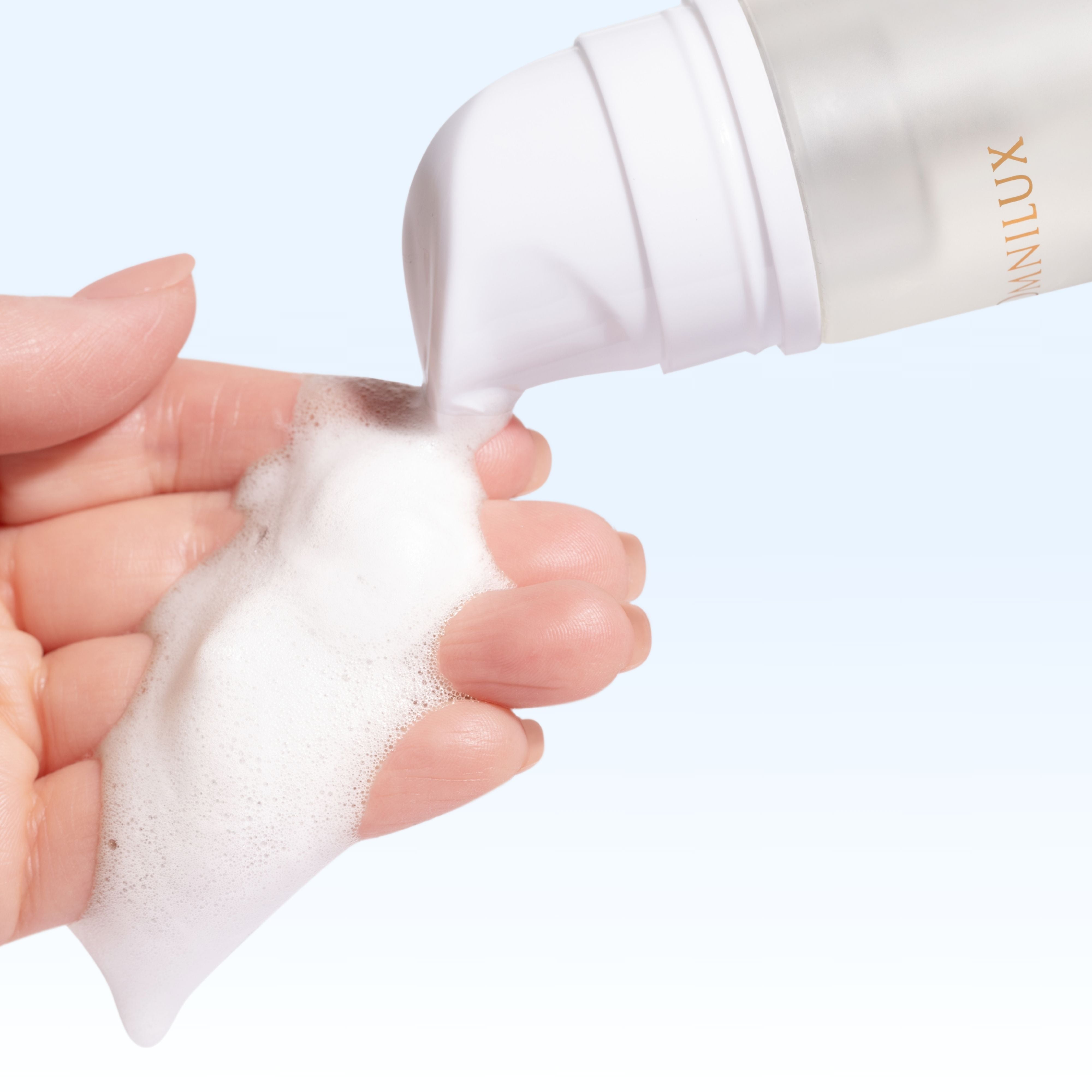 Salicylic_Acid_Cleanser_5.jpg?